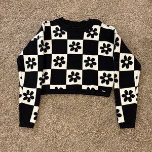 Hollister Black and White Knit Sweater